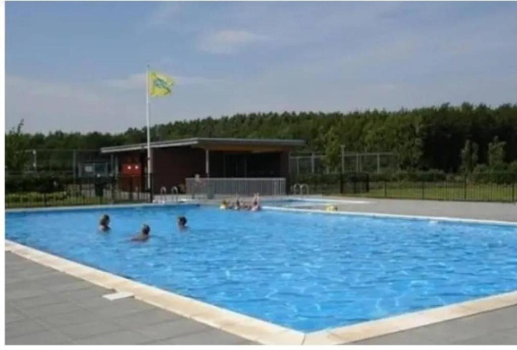 Spacious Comfort Villa Vera With Hottub Zeewolde Exterior photo